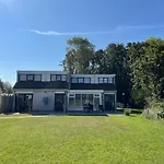 't Eibernest Chalet De Cocksdorp (Texel)