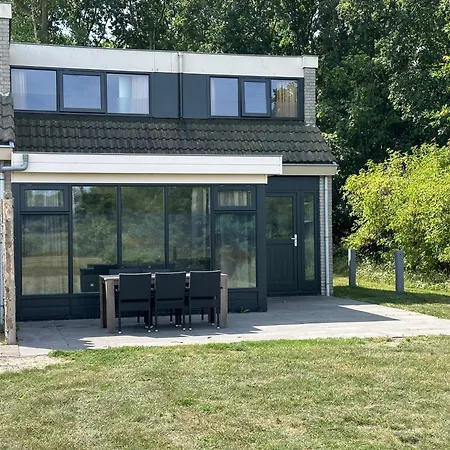 Chalet 't Eibernest De Cocksdorp (Texel)